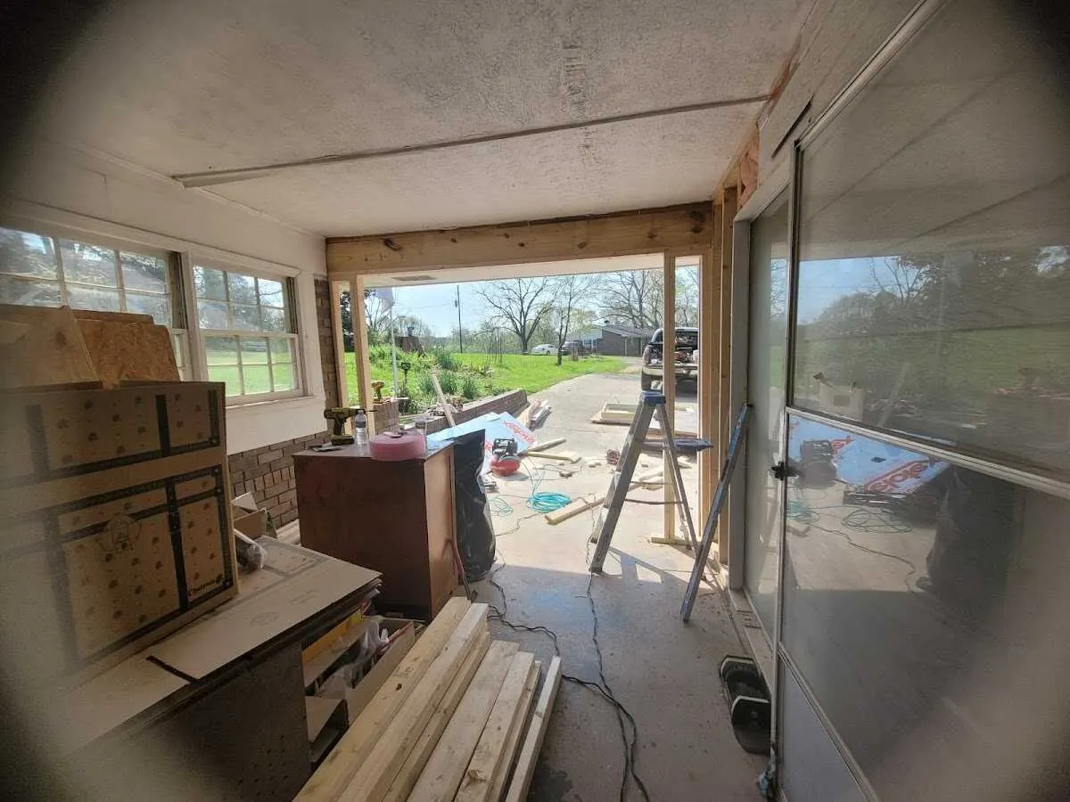 Air movers and dehumidifier for Water Mitigation Services in Hollins